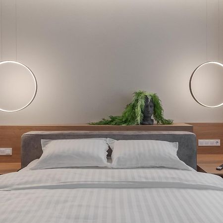 Oasis Rooms Орадеа Екстериор снимка
