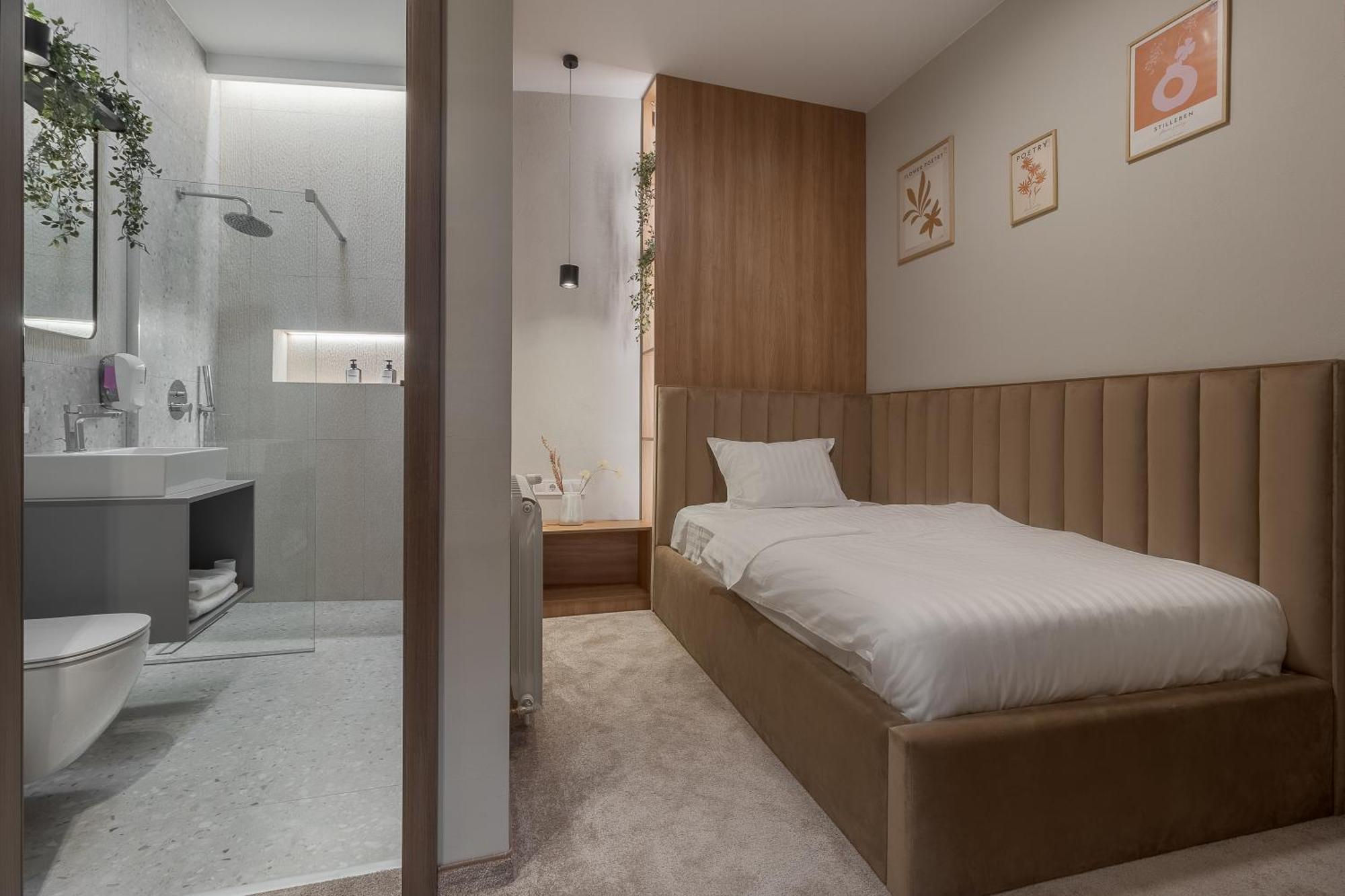 Oasis Rooms Орадеа Екстериор снимка