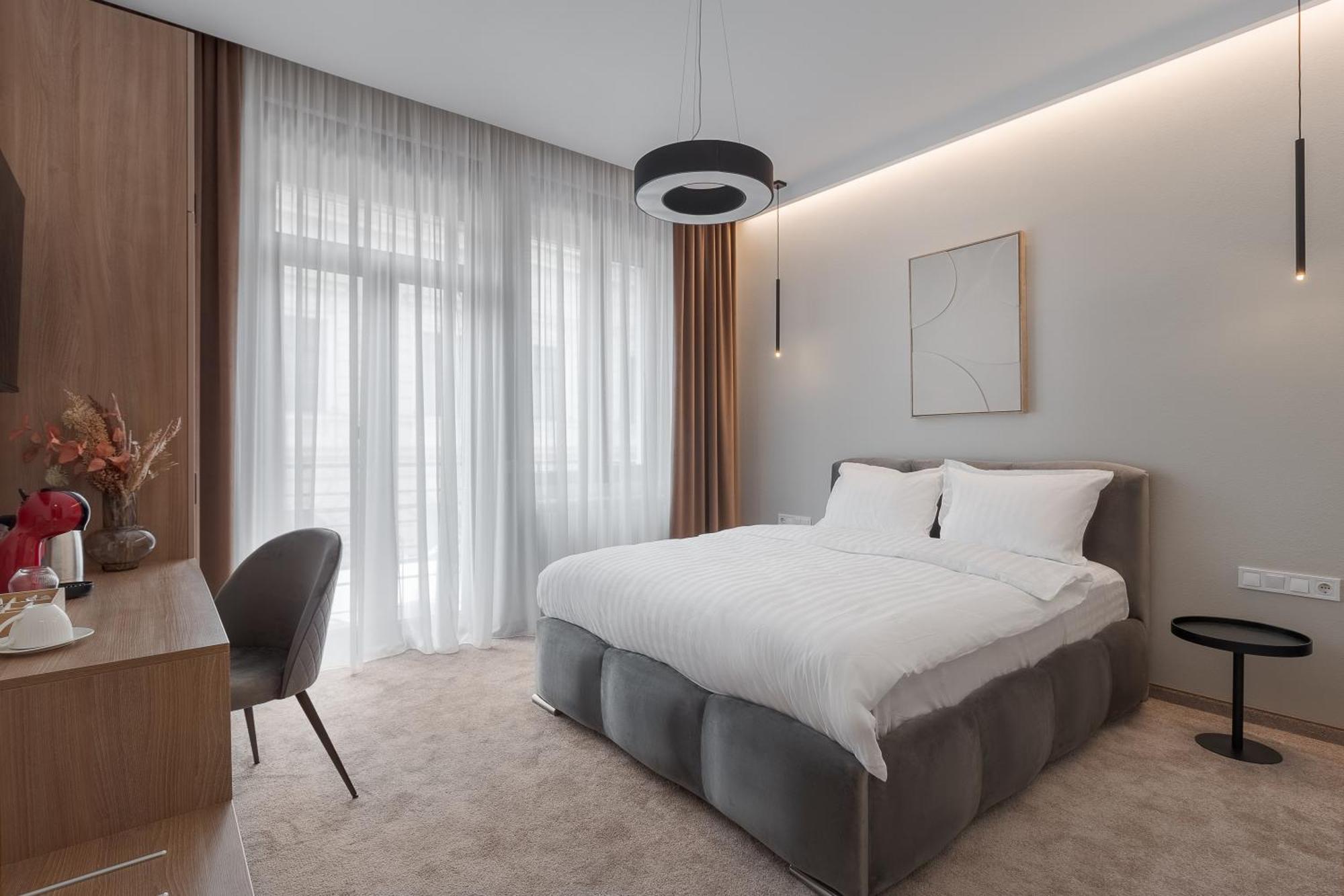 Oasis Rooms Орадеа Екстериор снимка